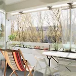 Spacious Cocoon With A Terrace View On The Canal