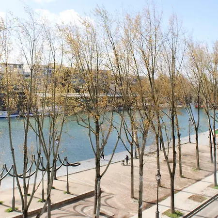 Апартаменты Spacious Cocoon With A Terrace View On The Canal *