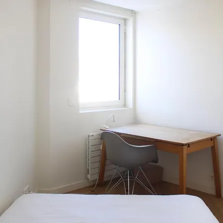 Apartman Spacious Cocoon With A Terrace View On The Canal