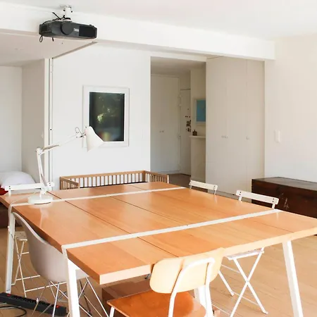 Apartman Spacious Cocoon With A Terrace View On The Canal *