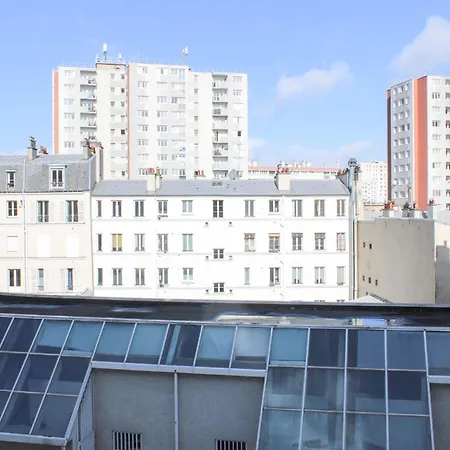 Spacious Cocoon With A Terrace View On The Canal Párizs