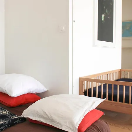 Apartman Spacious Cocoon With A Terrace View On The Canal