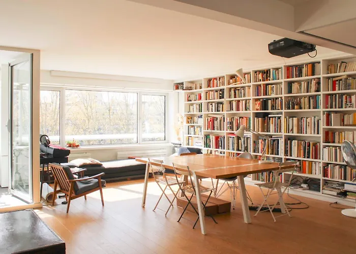 Spacious Cocoon With A Terrace View On The Canal باريس