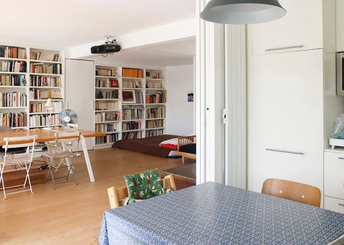 شقة Spacious Cocoon With A Terrace View On The Canal *