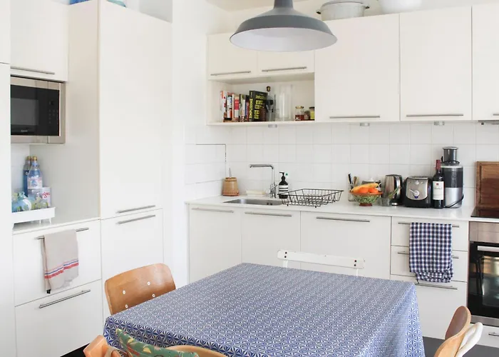 Spacious Cocoon With A Terrace View On The Canal باريس
