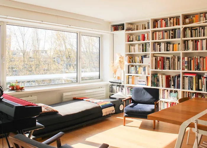 شقة Spacious Cocoon With A Terrace View On The Canal
