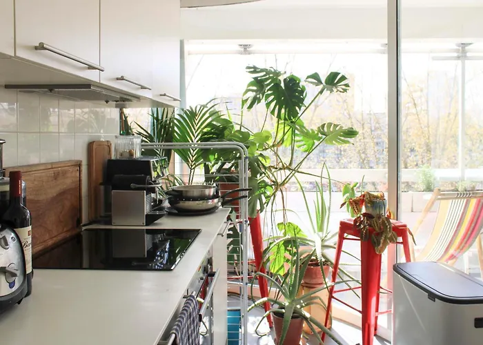 Spacious Cocoon With A Terrace View On The Canal باريس