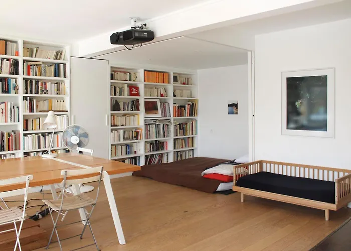 شقة Spacious Cocoon With A Terrace View On The Canal *