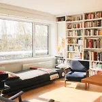 Lägenhet Spacious Cocoon With A Terrace View On The Canal
